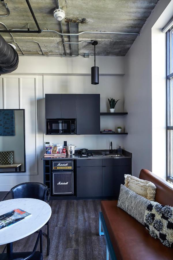 Fieldhouse Jones Hotel Нашвил Екстериор снимка
